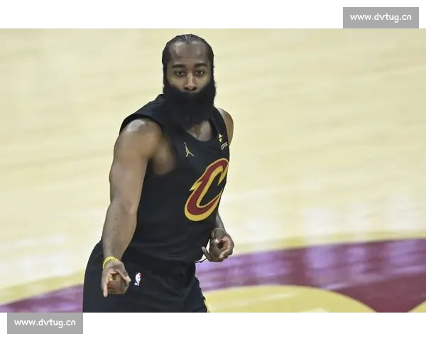 NBA赛后全面分析：关键球员表现与战术调整助力球队胜利